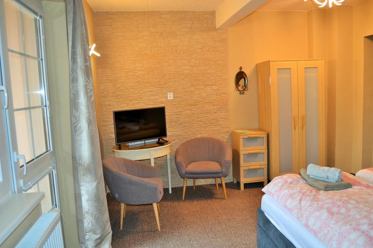 Apartments Nicol Karlsbad Eksteriør billede